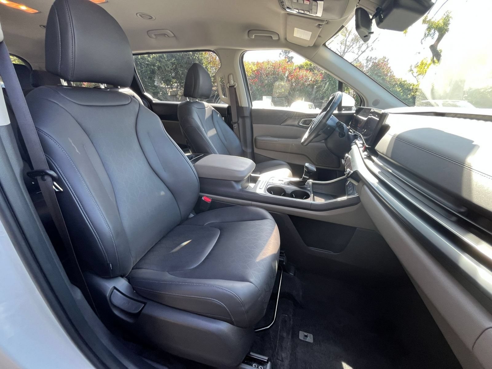 Thumbnail: 2026 Kia Carnival - 34
