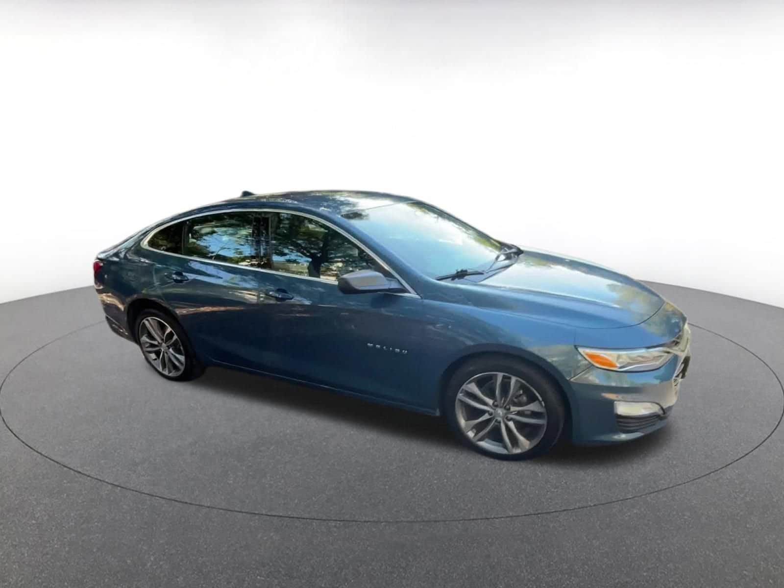 Thumbnail: 2024 Chevrolet Malibu - 2