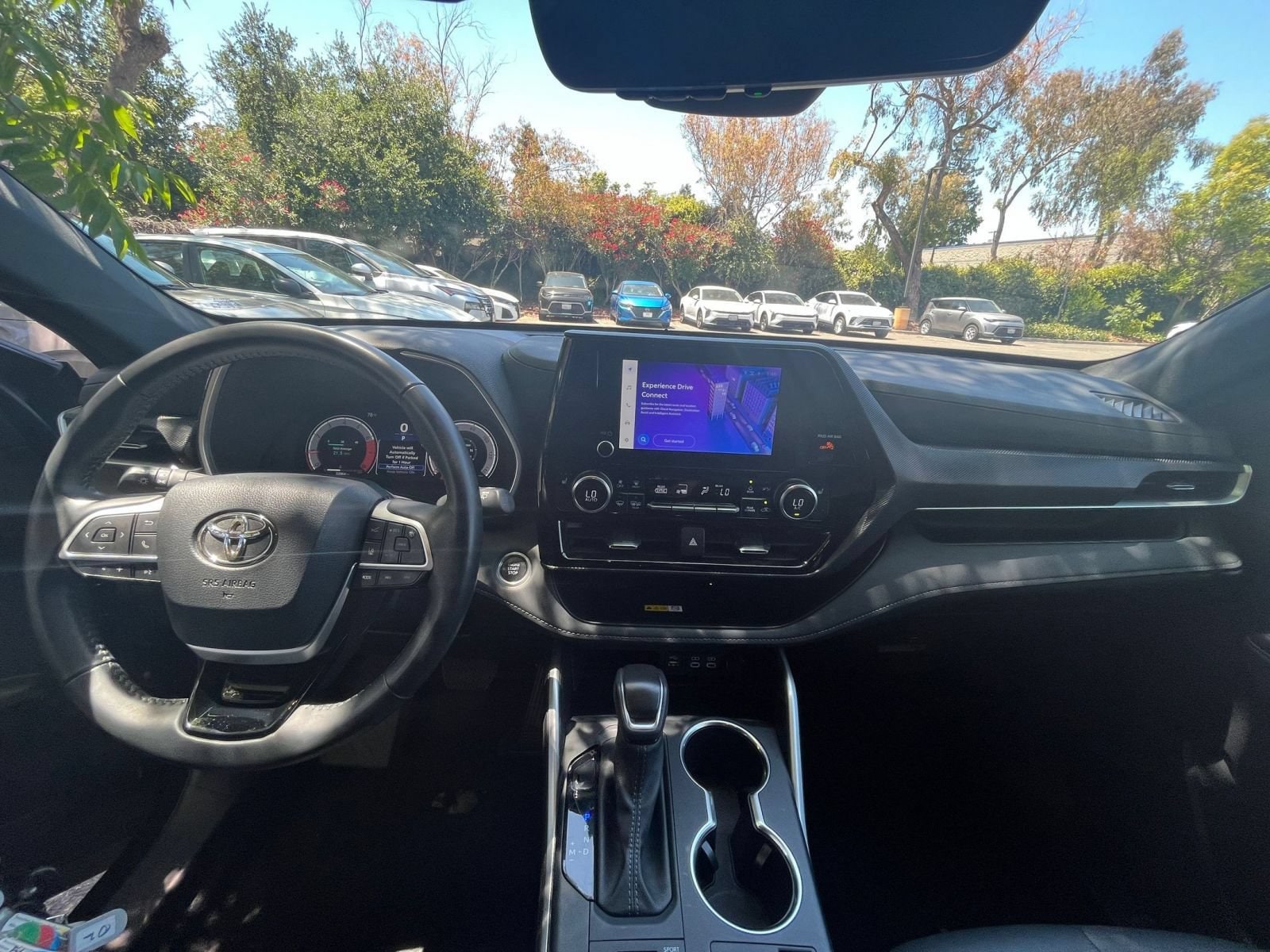 Thumbnail: 2025 Toyota Highlander - 34