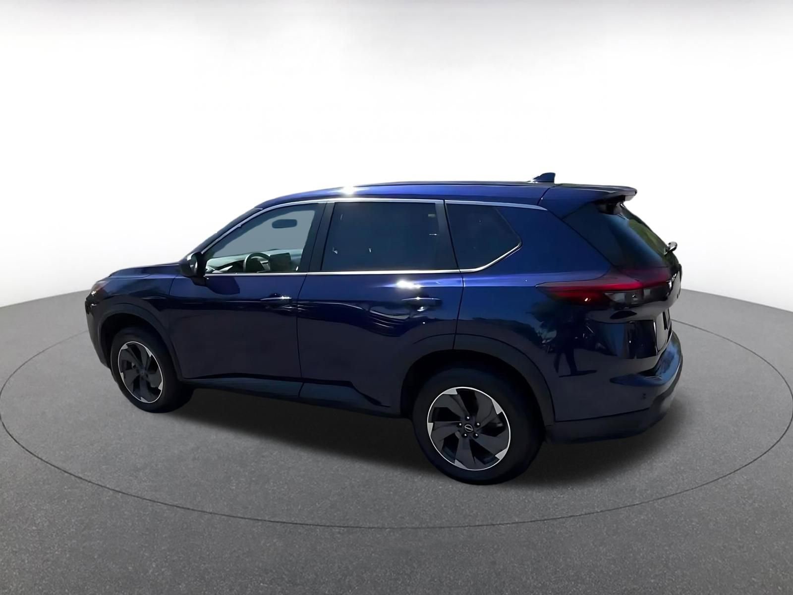 Thumbnail: 2025 Nissan Rogue - 10