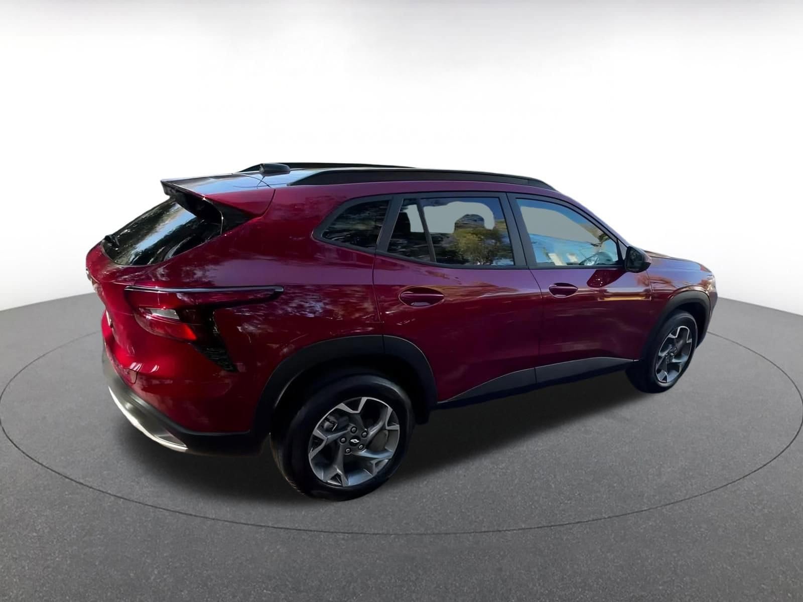 Thumbnail: 2025 Chevrolet Trax - 14