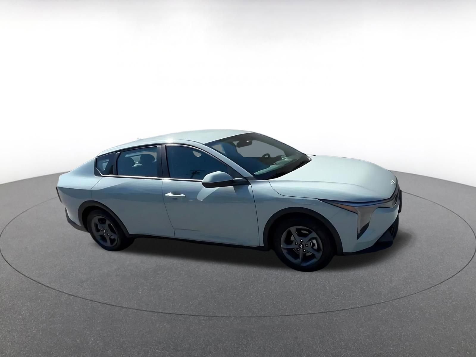 Thumbnail: 2025 Kia K4 - 2