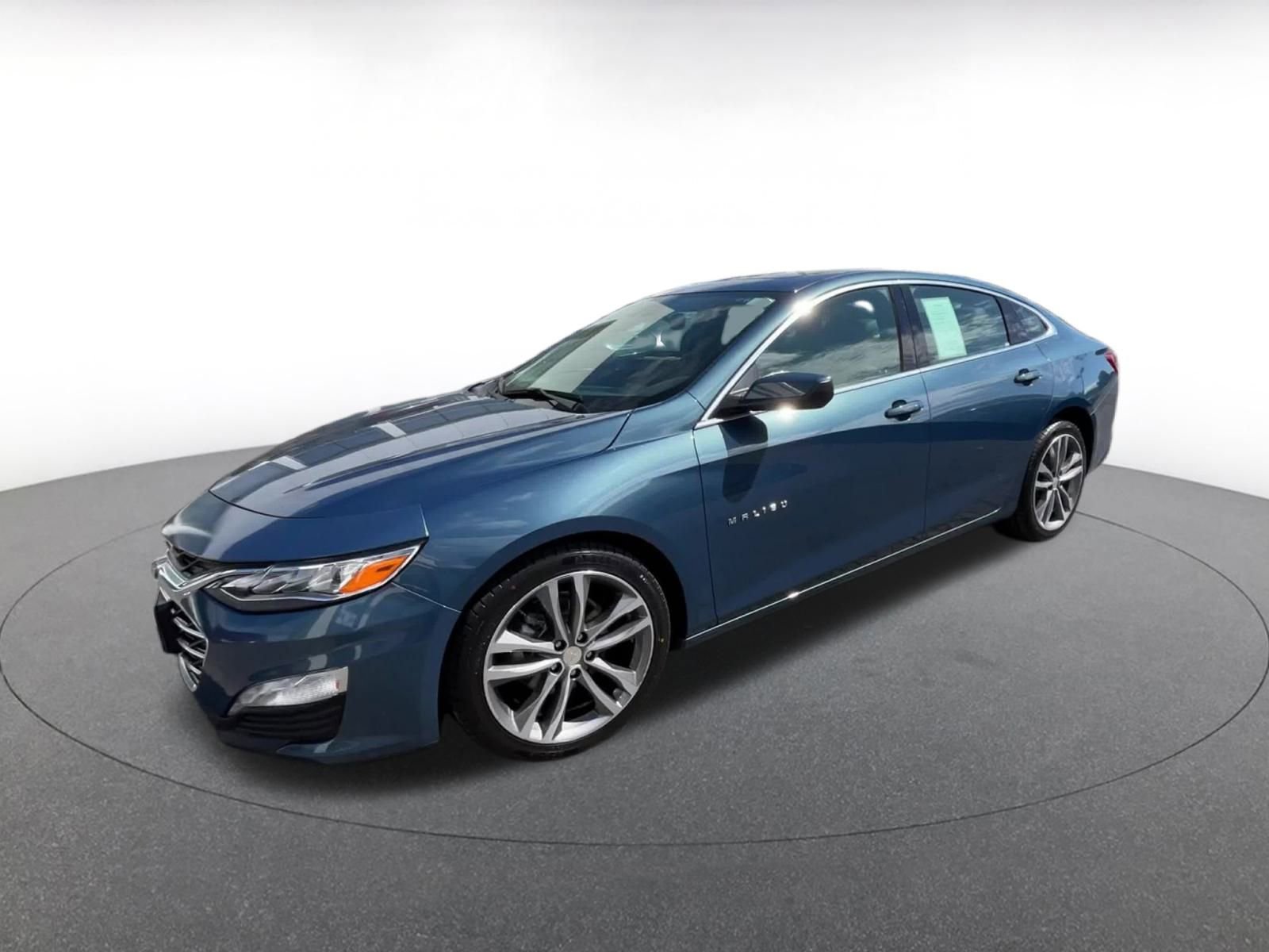 Thumbnail: 2024 Chevrolet Malibu - 8