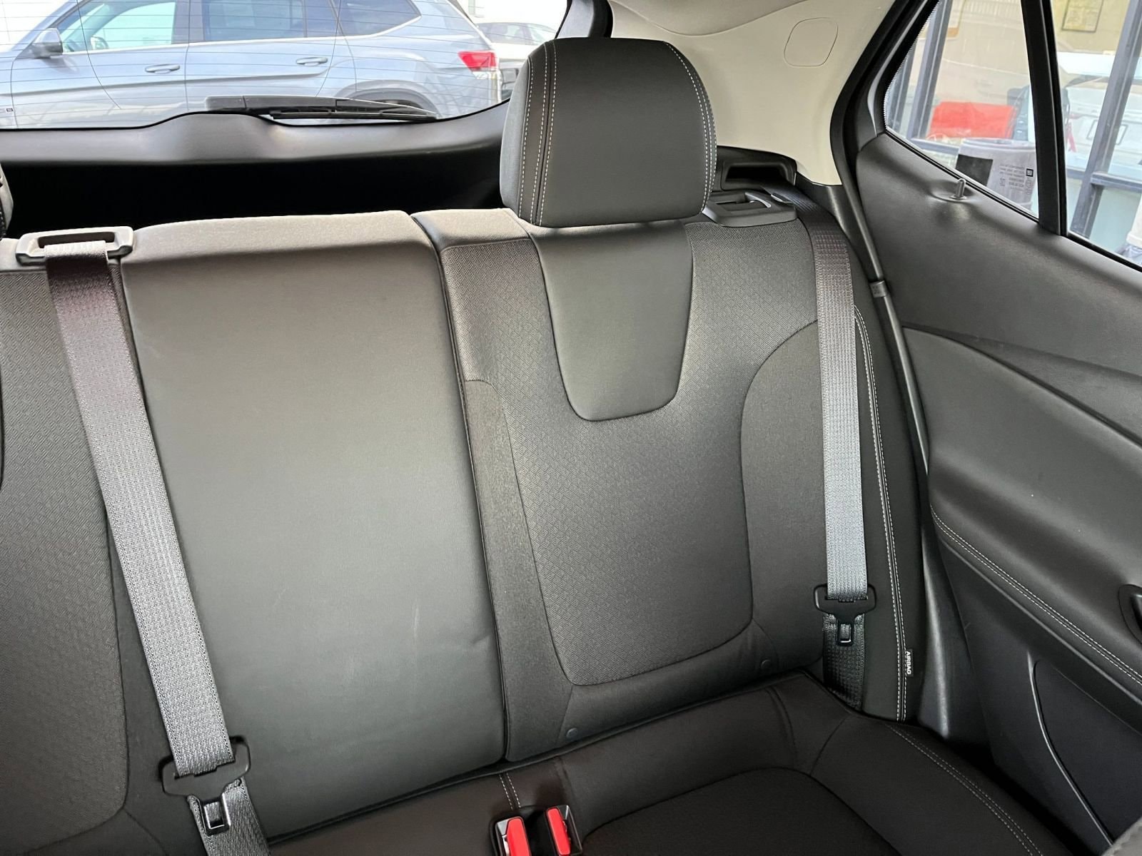 Thumbnail: 2025 Buick Encore GX - 35