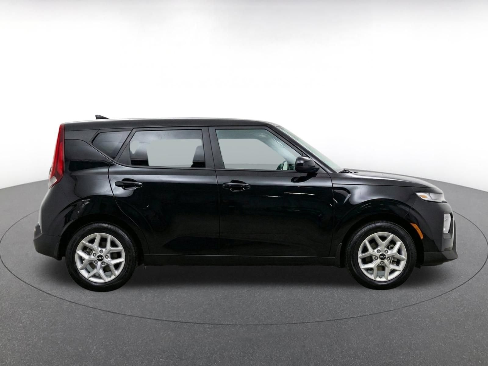 Thumbnail: 2025 Kia Soul - 10