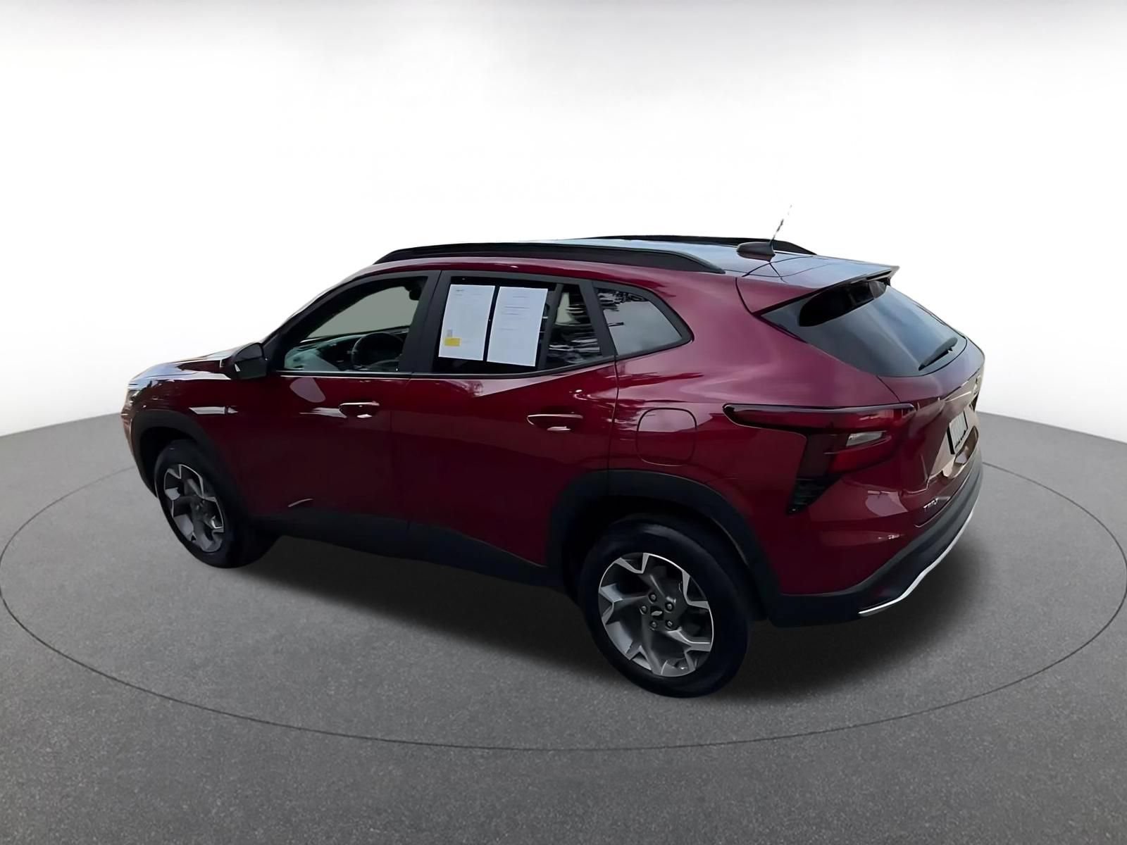 Thumbnail: 2025 Chevrolet Trax - 8