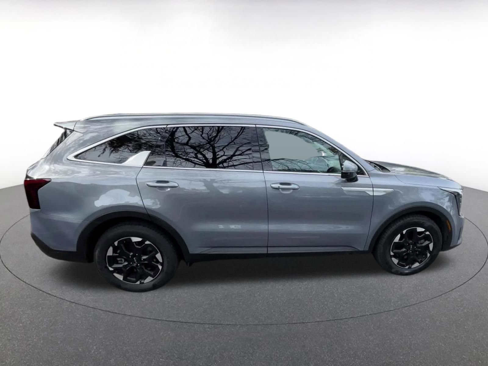 Thumbnail: 2024 Kia Sorento - 16