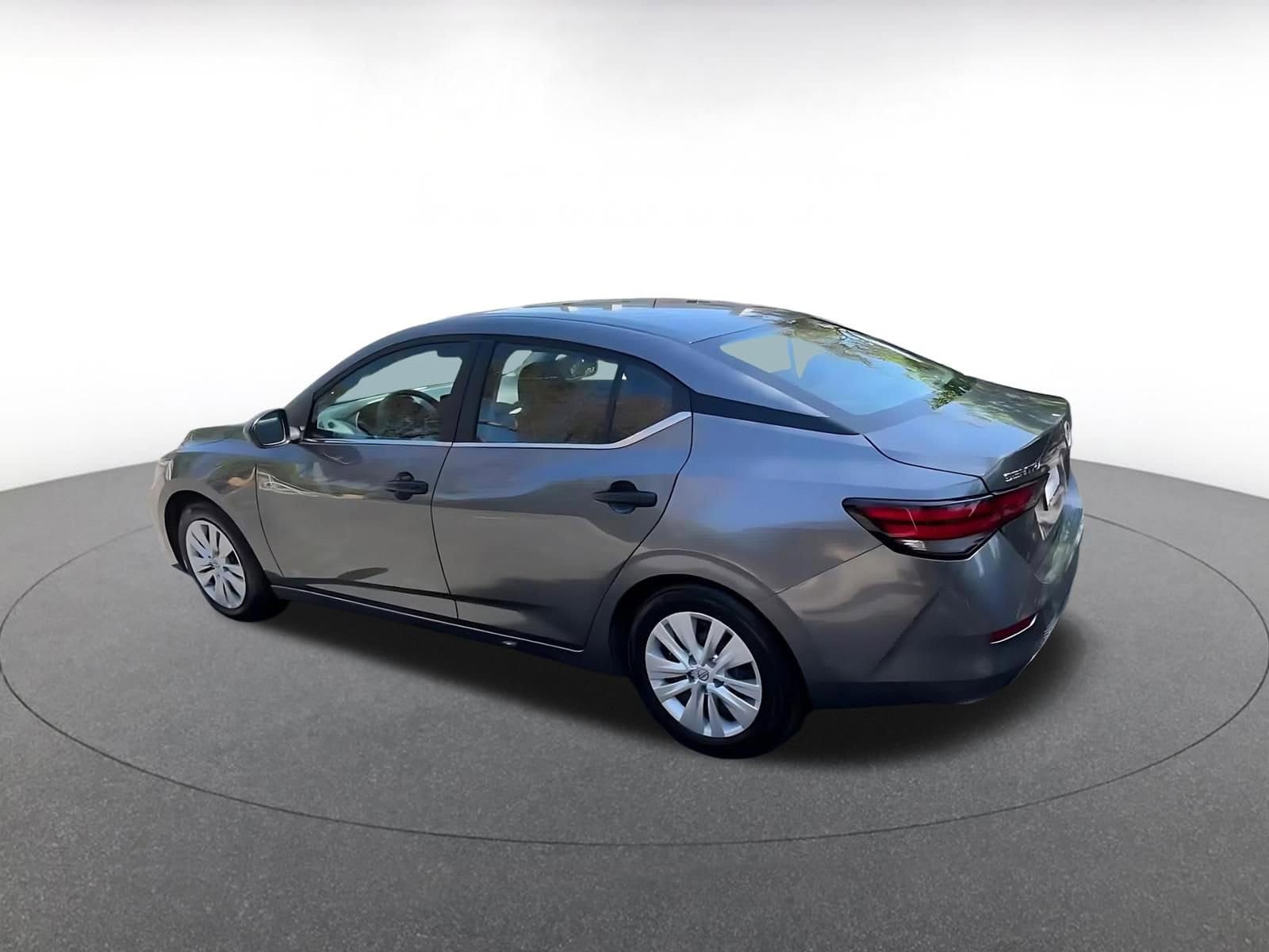 Thumbnail: 2025 Nissan Sentra - 9