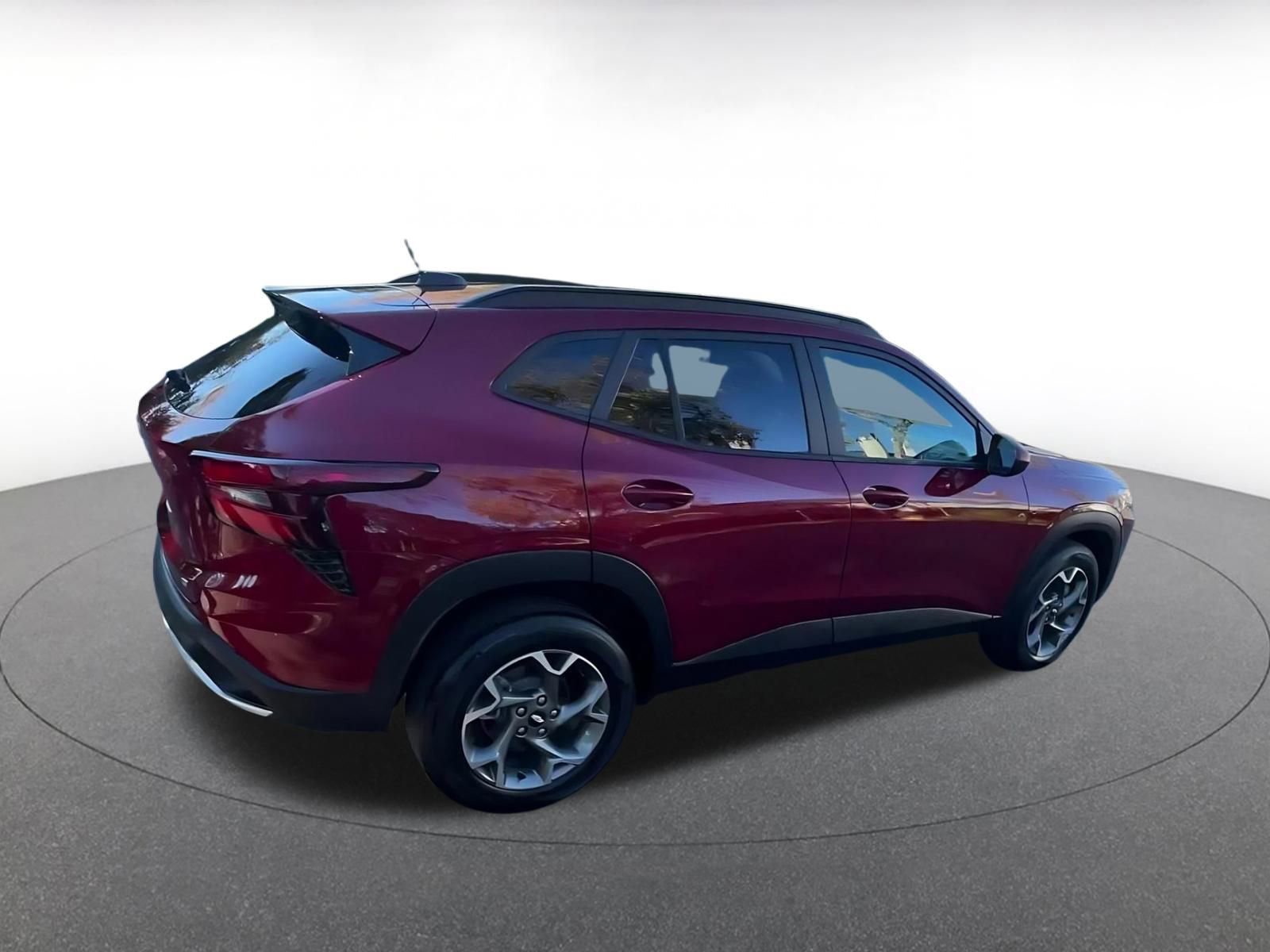 Thumbnail: 2025 Chevrolet Trax - 15