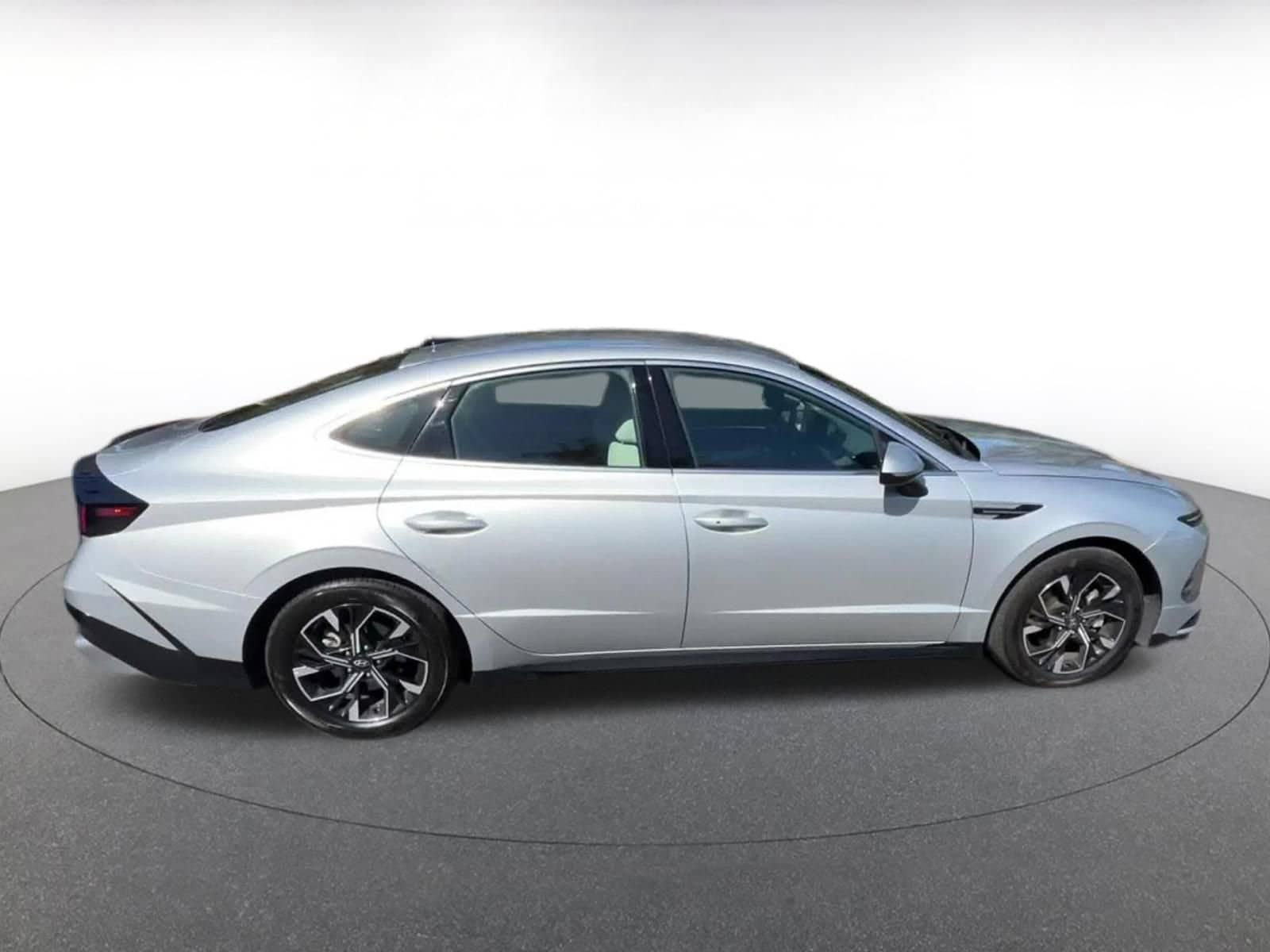 Thumbnail: 2025 Hyundai Sonata - 16