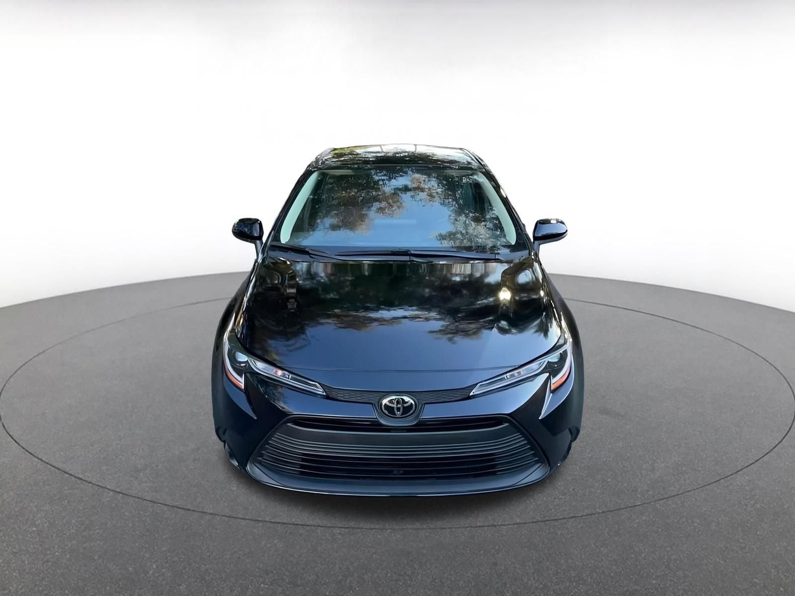 Thumbnail: 2025 Toyota Corolla - 3