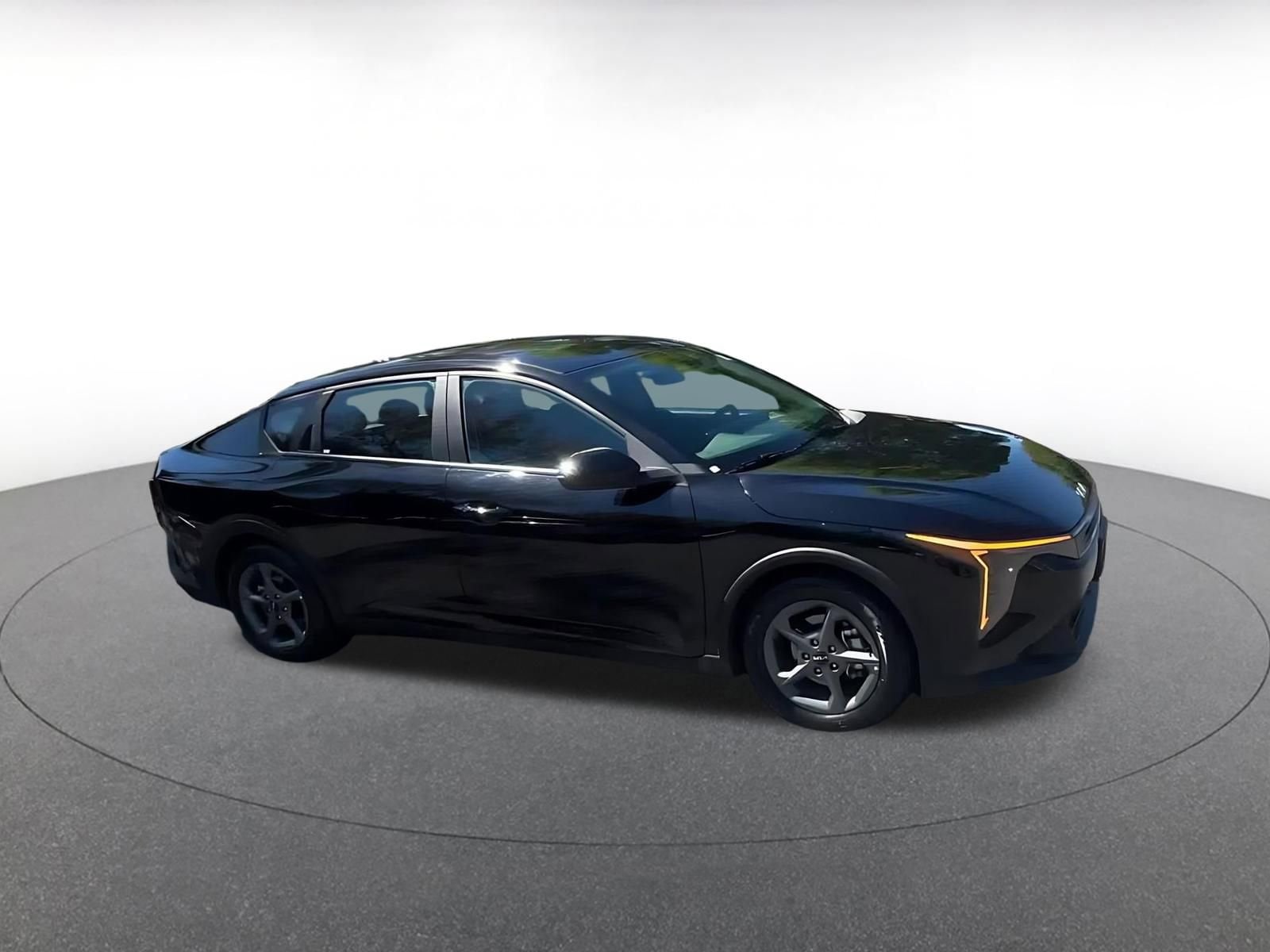Thumbnail: 2025 Kia K4 - 2