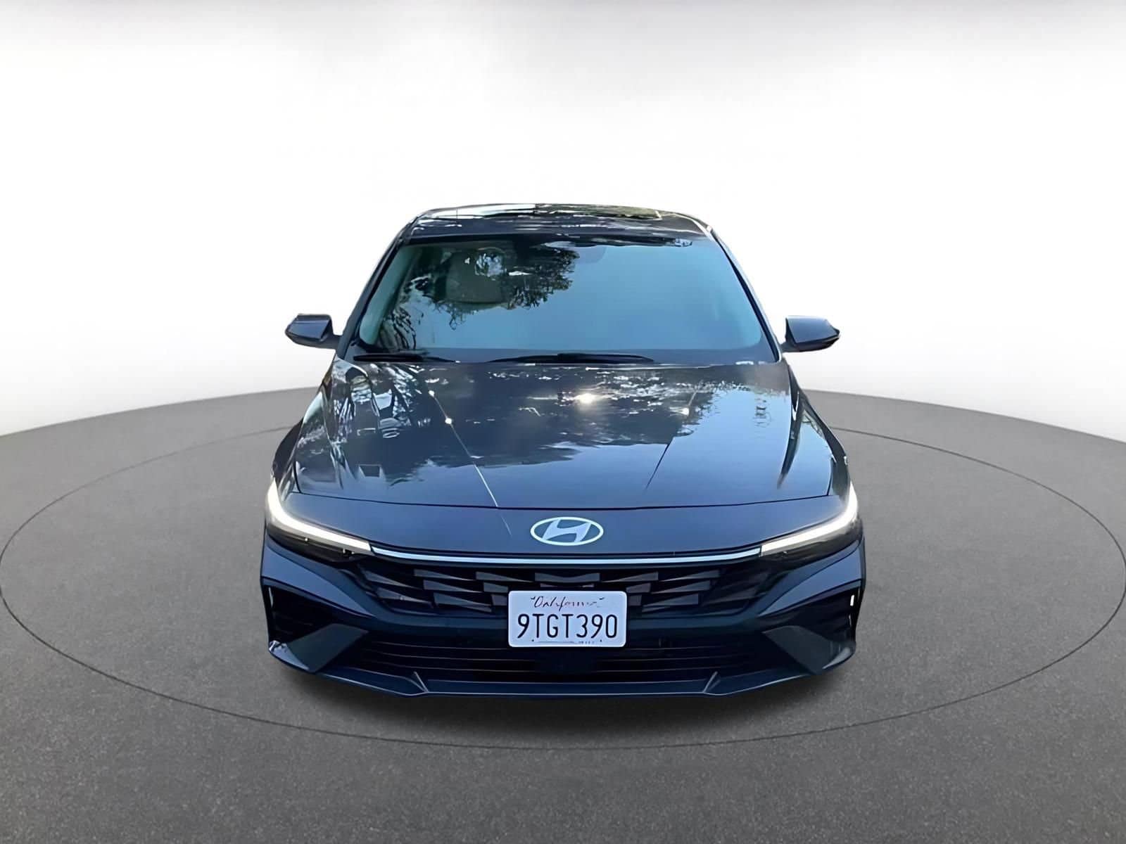 Thumbnail: 2025 Hyundai Elantra - 4