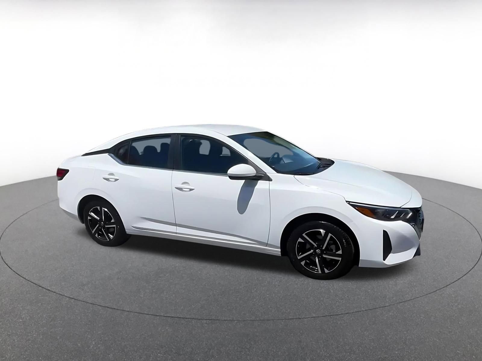 Thumbnail: 2025 Nissan Sentra - 2