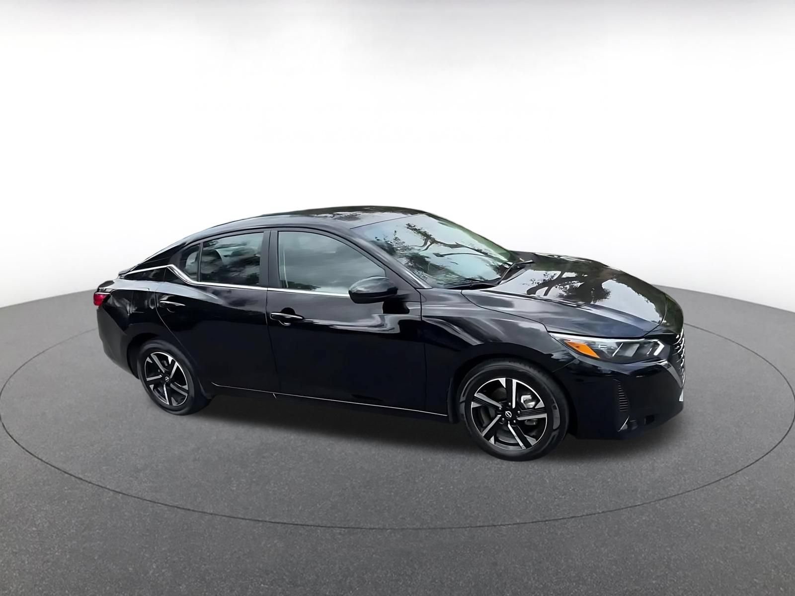Thumbnail: 2025 Nissan Sentra - 2
