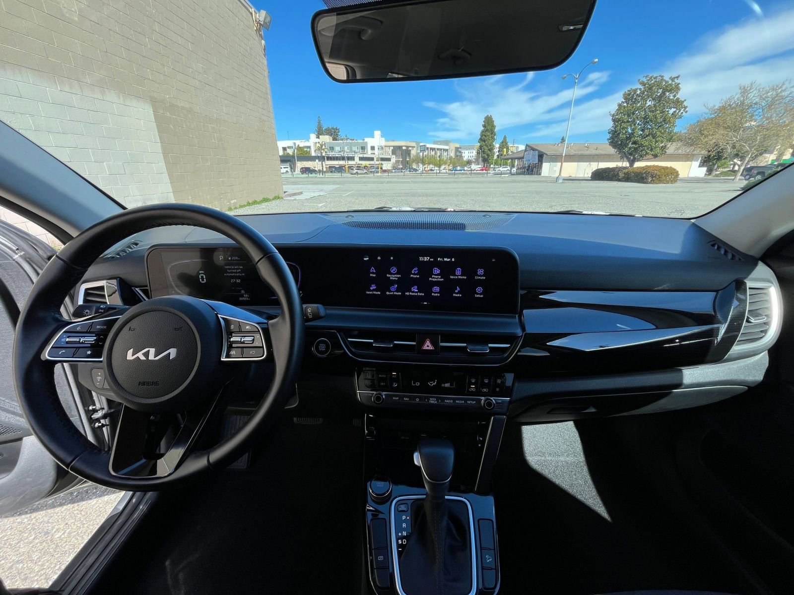 Thumbnail: 2025 Kia Seltos - 33