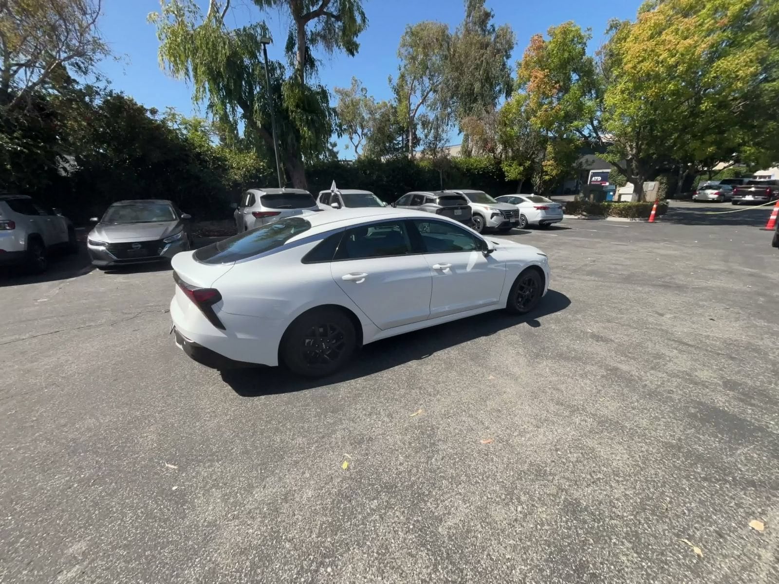 Thumbnail: 2025 Kia K5 - 14
