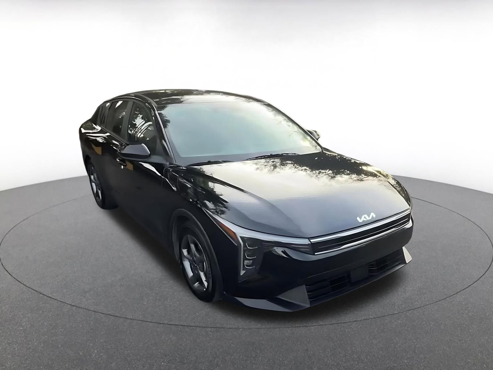 Thumbnail: 2025 Kia K4 - 3