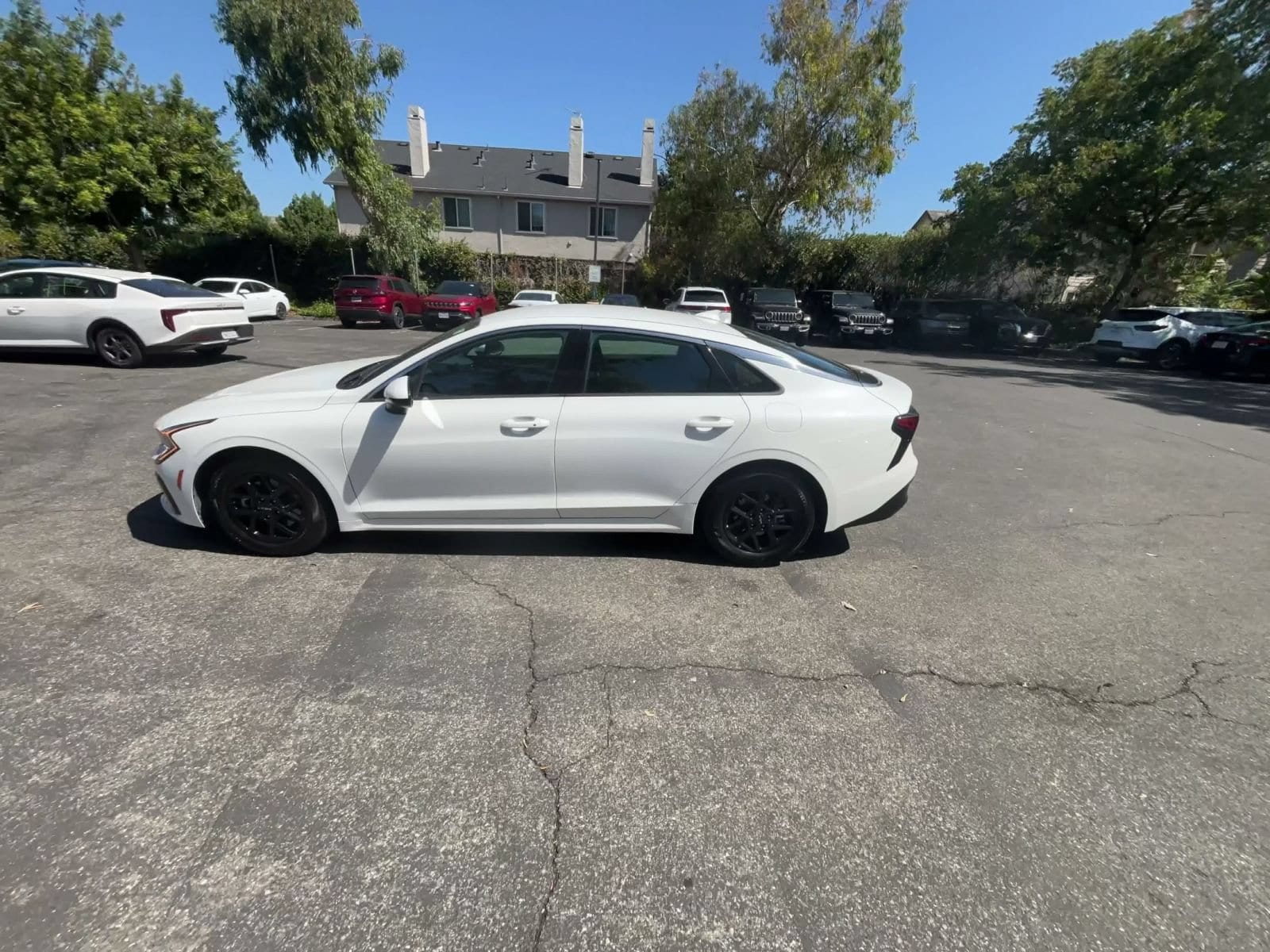 Thumbnail: 2025 Kia K5 - 9