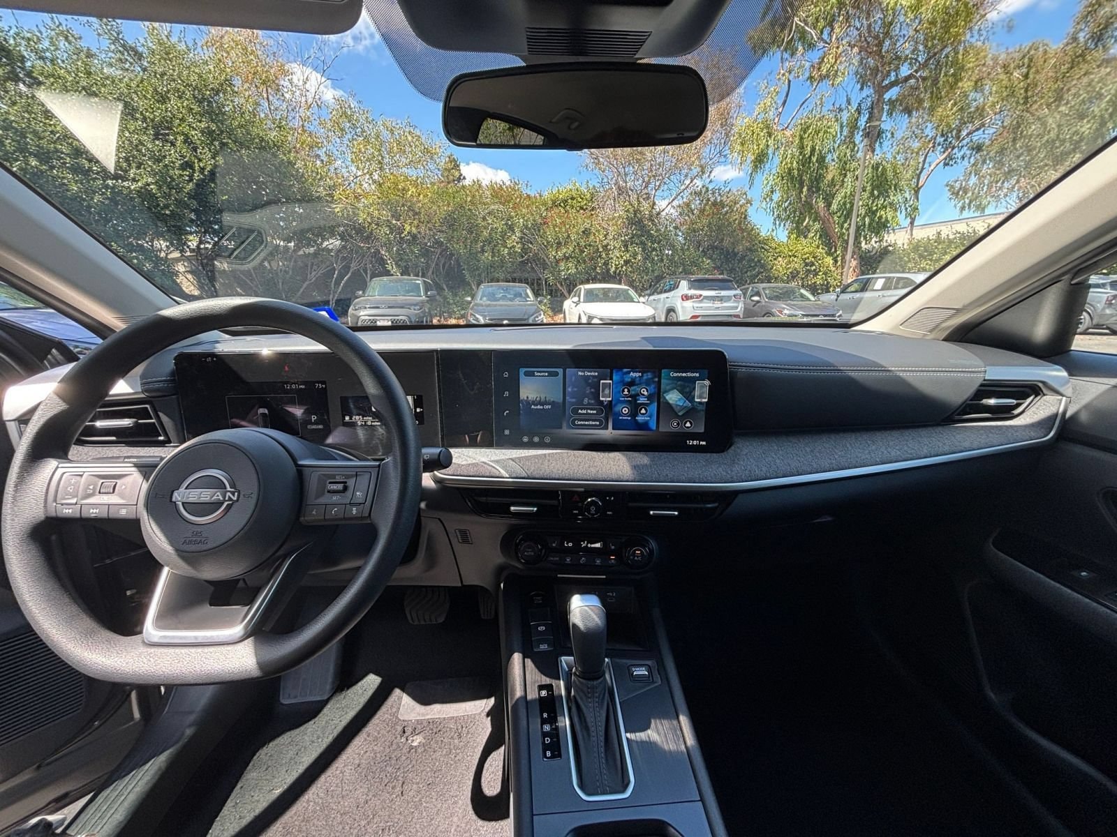 Thumbnail: 2026 Nissan Kicks - 31