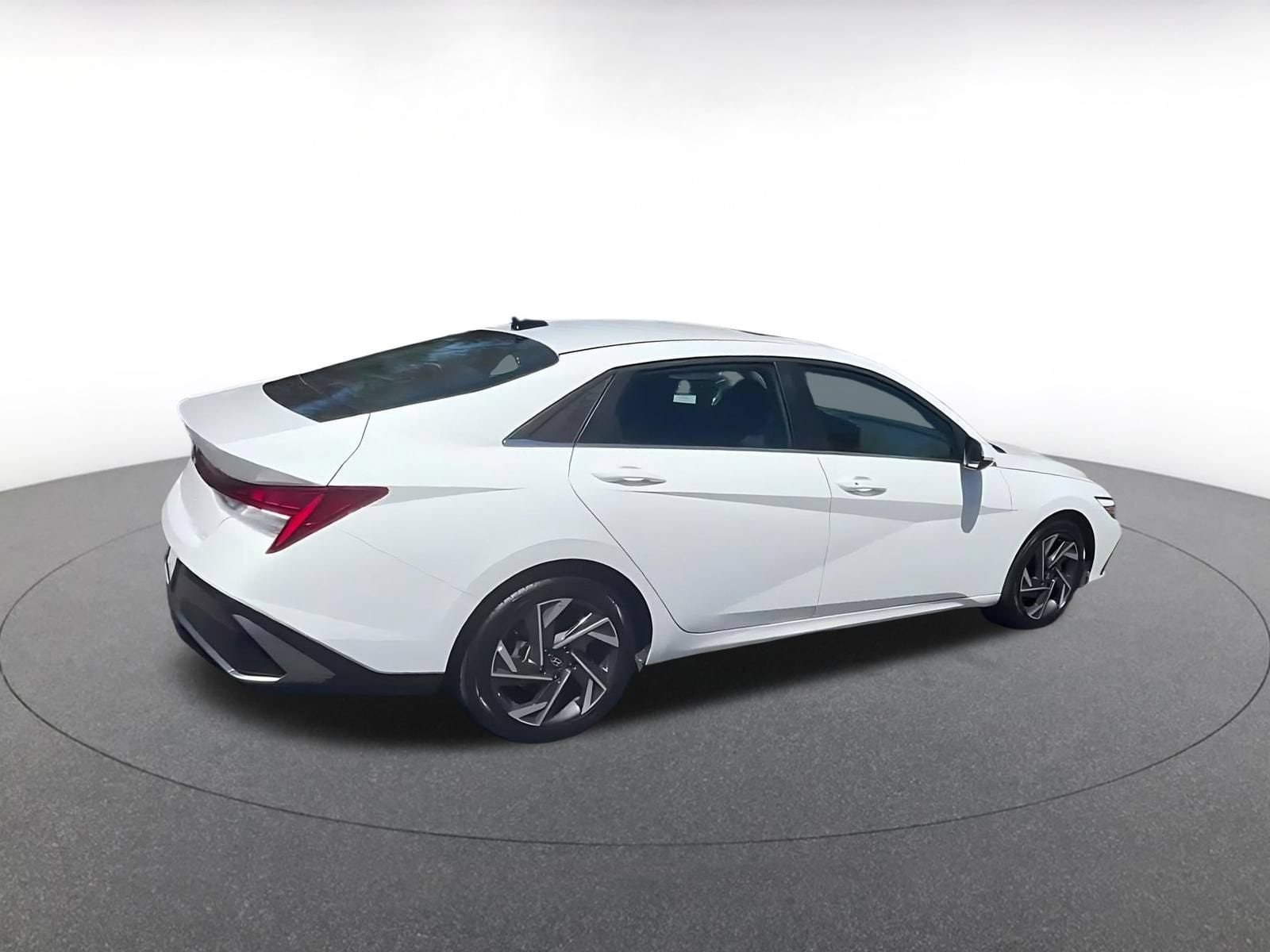 Thumbnail: 2025 Hyundai Elantra - 12