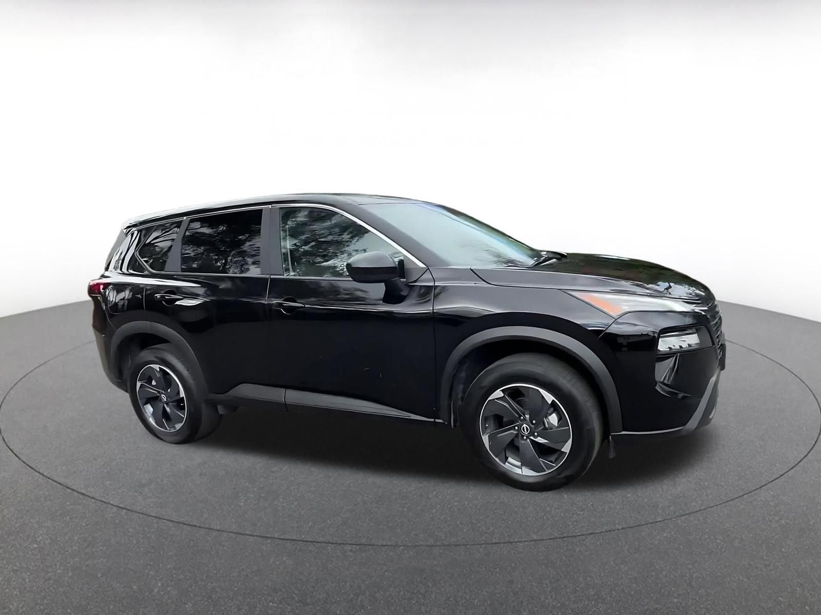 Thumbnail: 2025 Nissan Rogue - 2