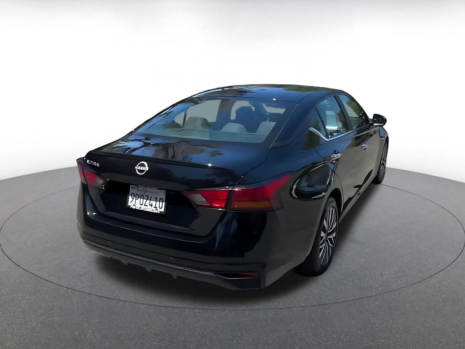 Thumbnail: 2025 Nissan Altima - 14