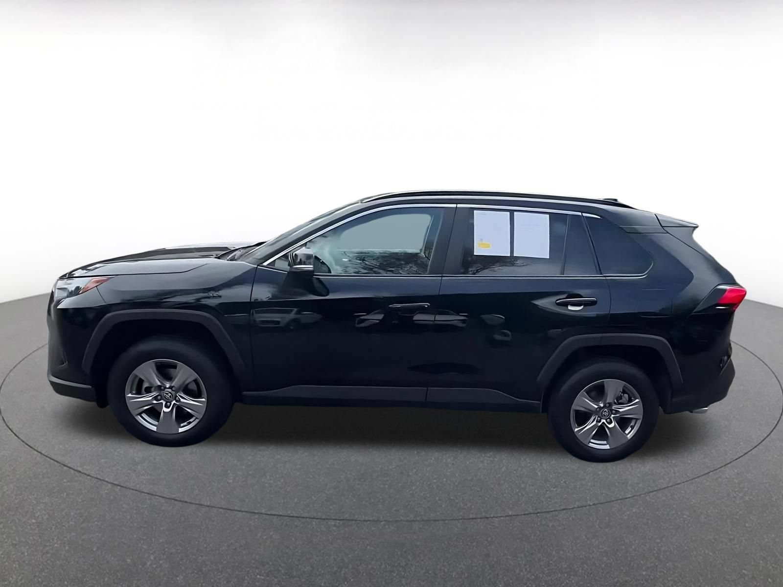Thumbnail: 2024 Toyota RAV4 - 9
