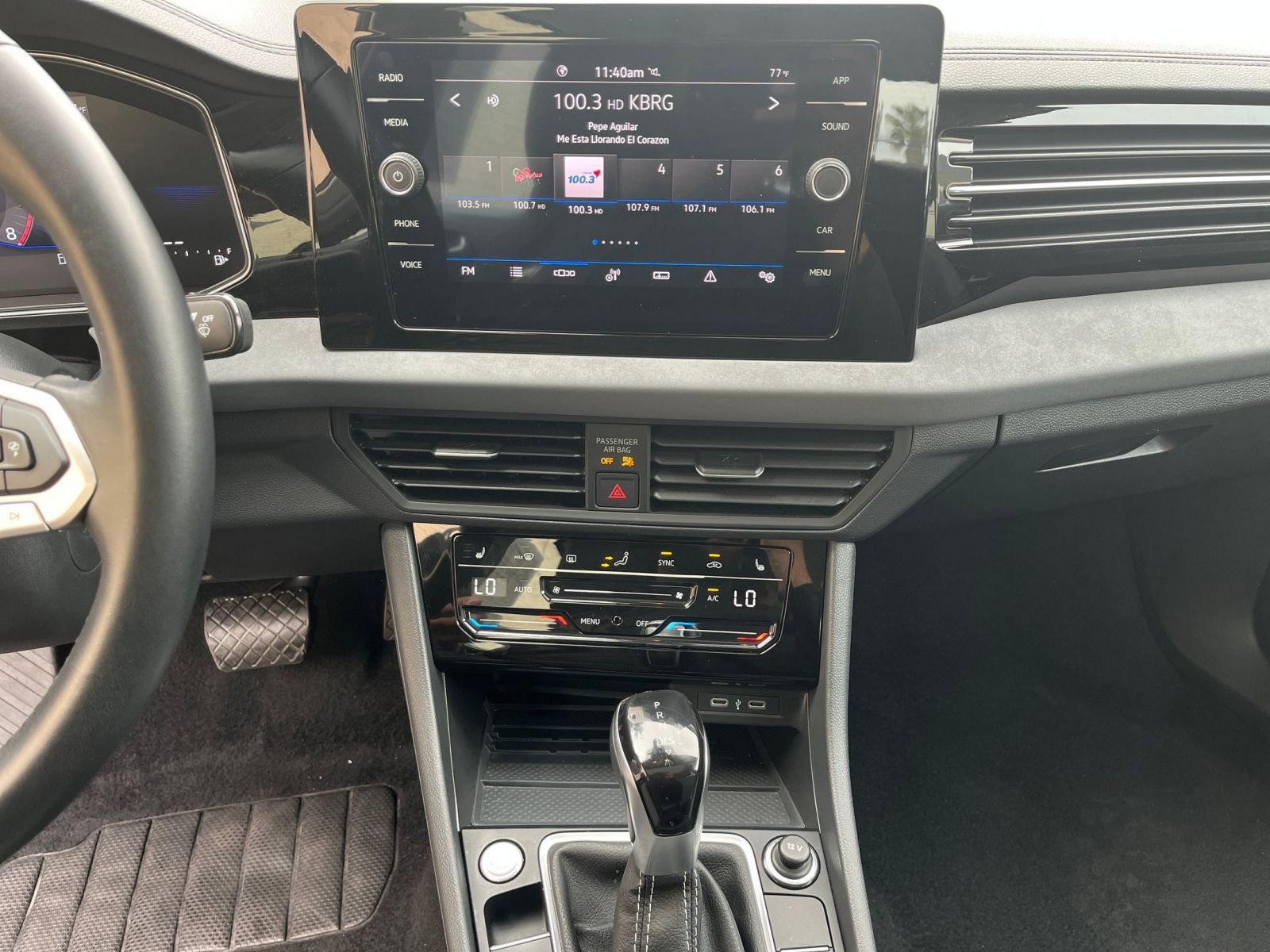 Thumbnail: 2025 Volkswagen Jetta - 17