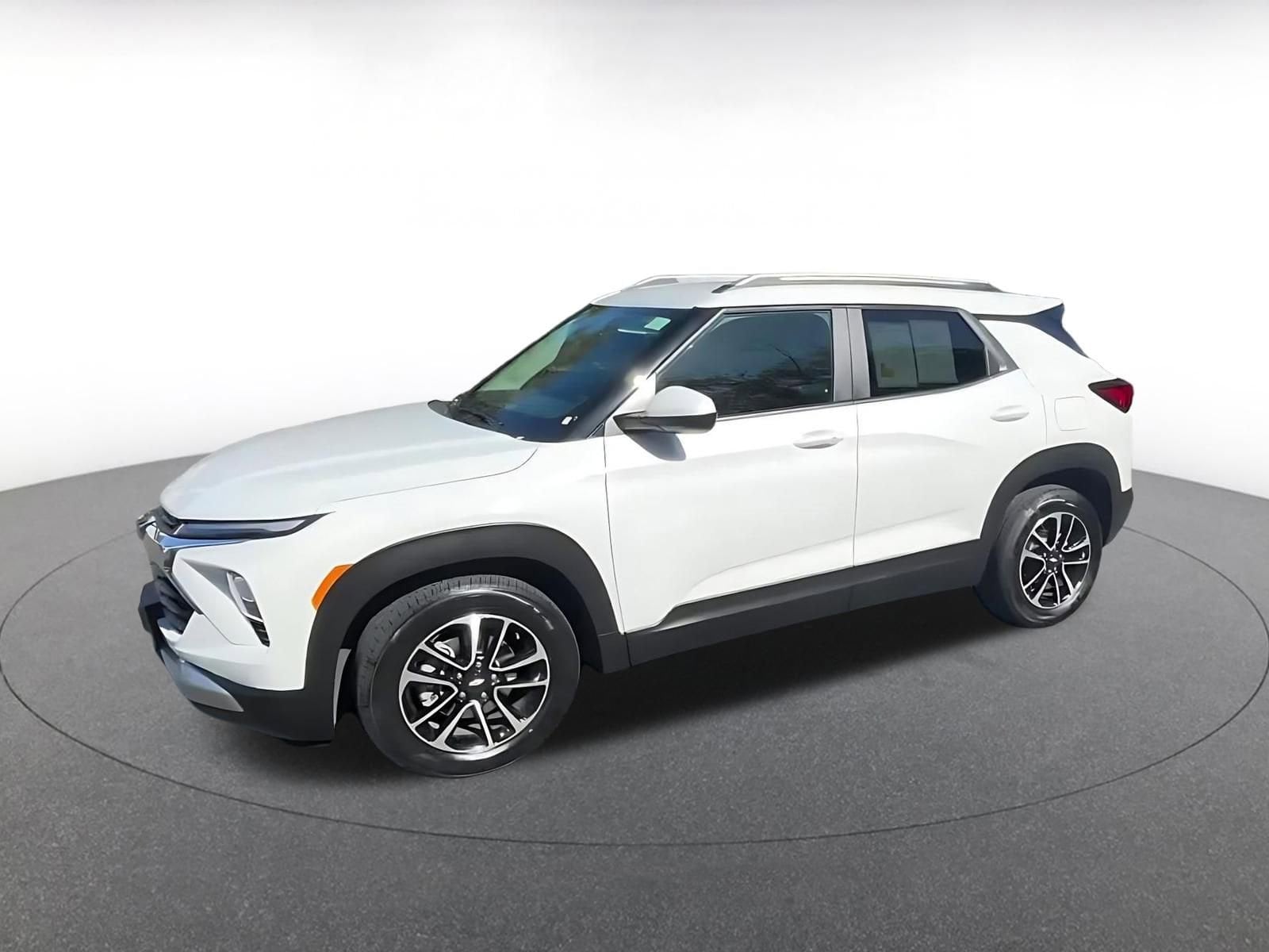 Thumbnail: 2025 Chevrolet TrailBlazer - 8