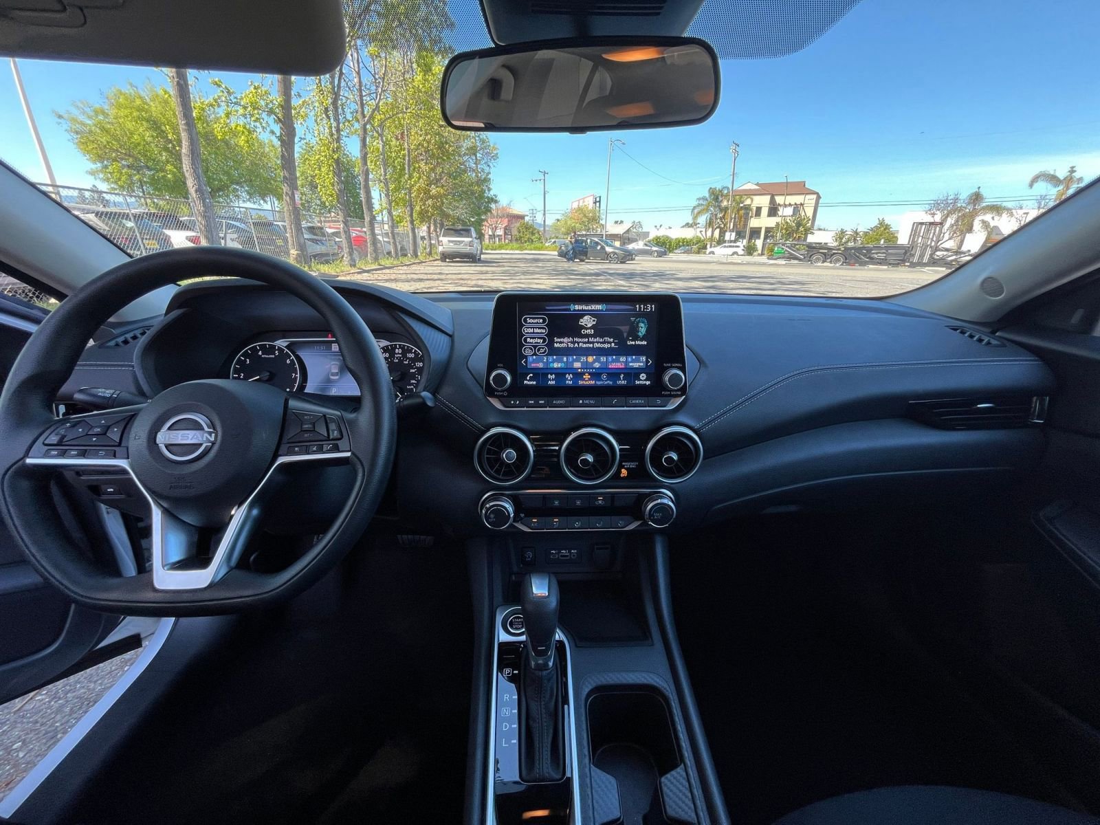 Thumbnail: 2025 Nissan Sentra - 31