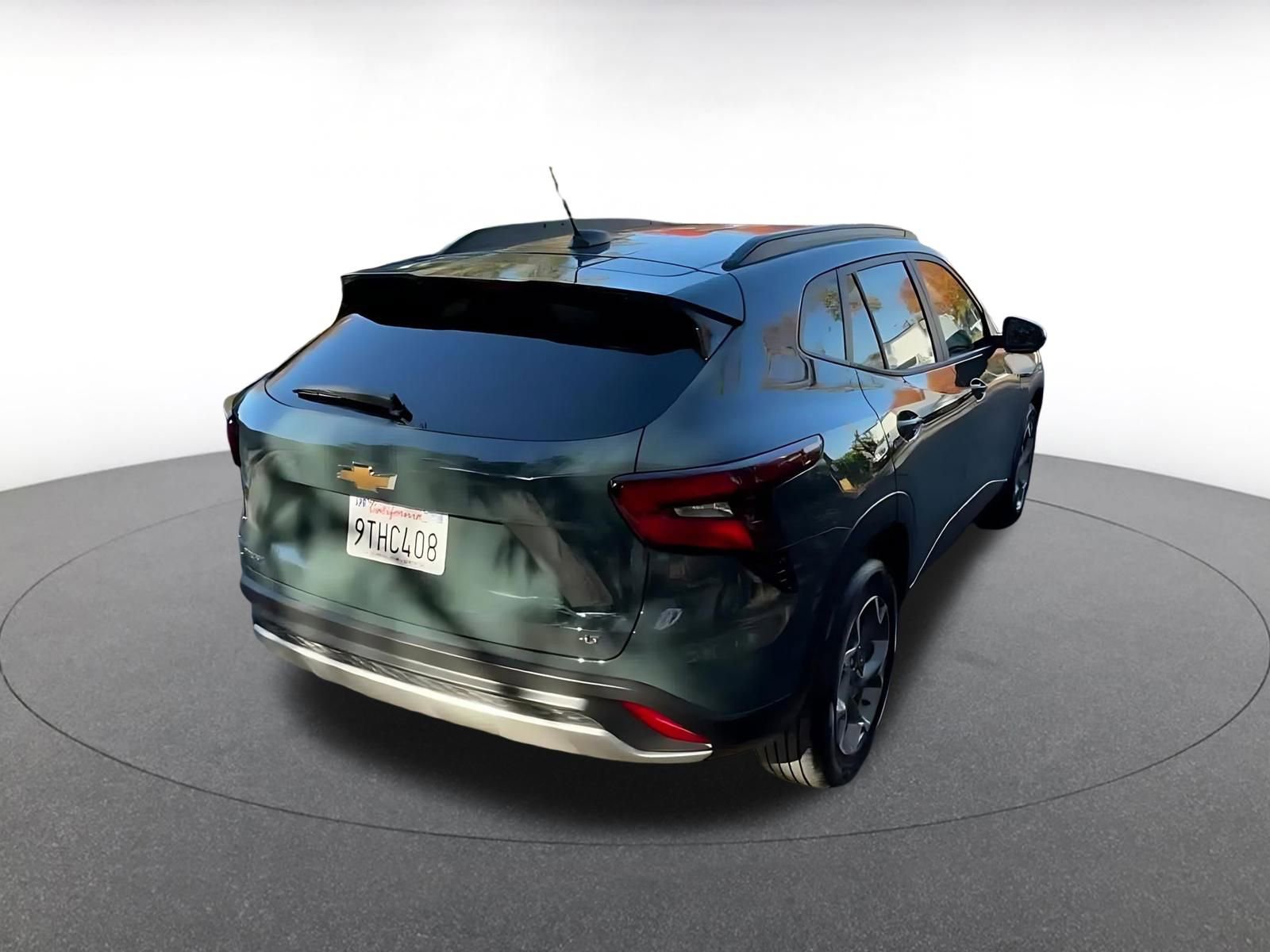 Thumbnail: 2025 Chevrolet Trax - 14