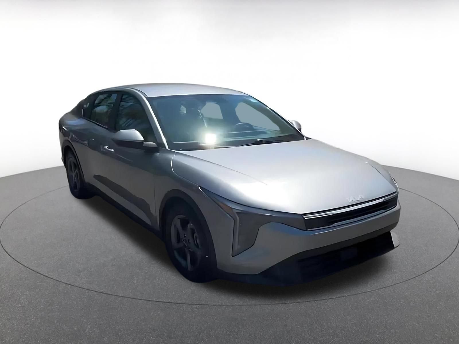 Thumbnail: 2025 Kia K4 - 3