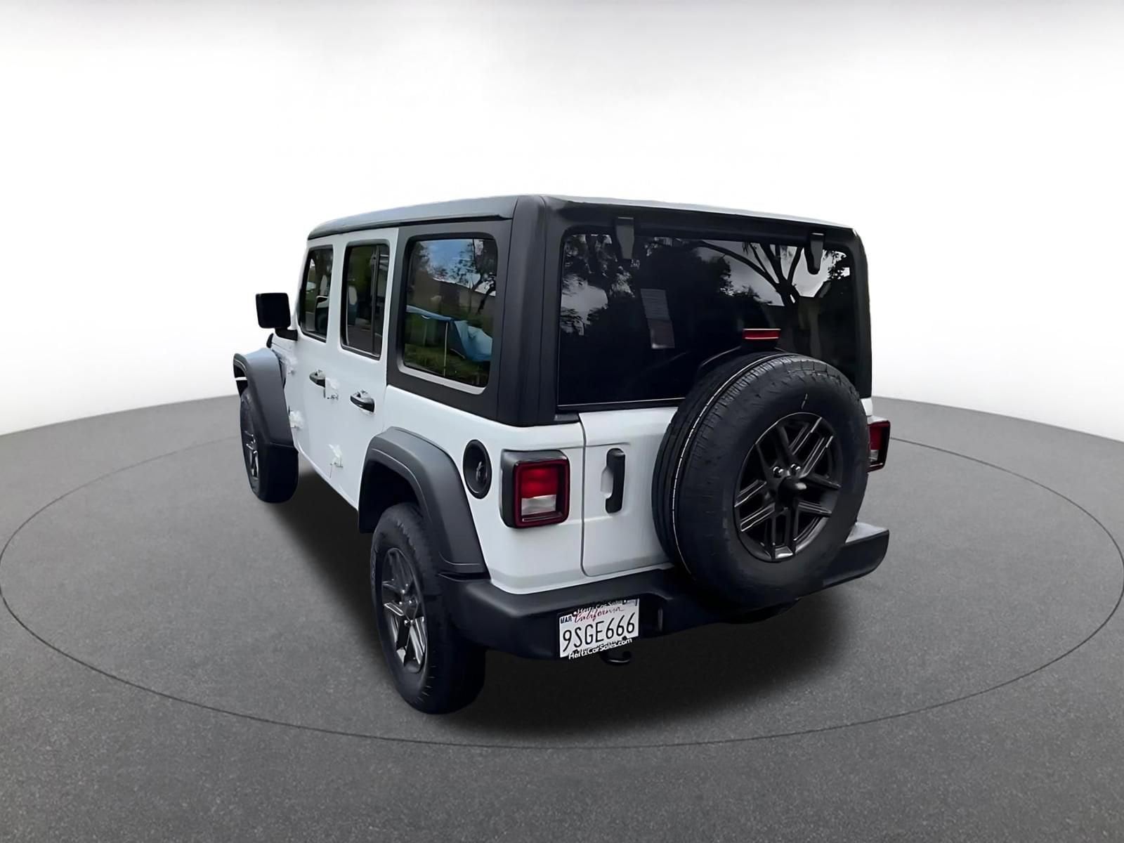 Thumbnail: 2025 Jeep Wrangler - 11