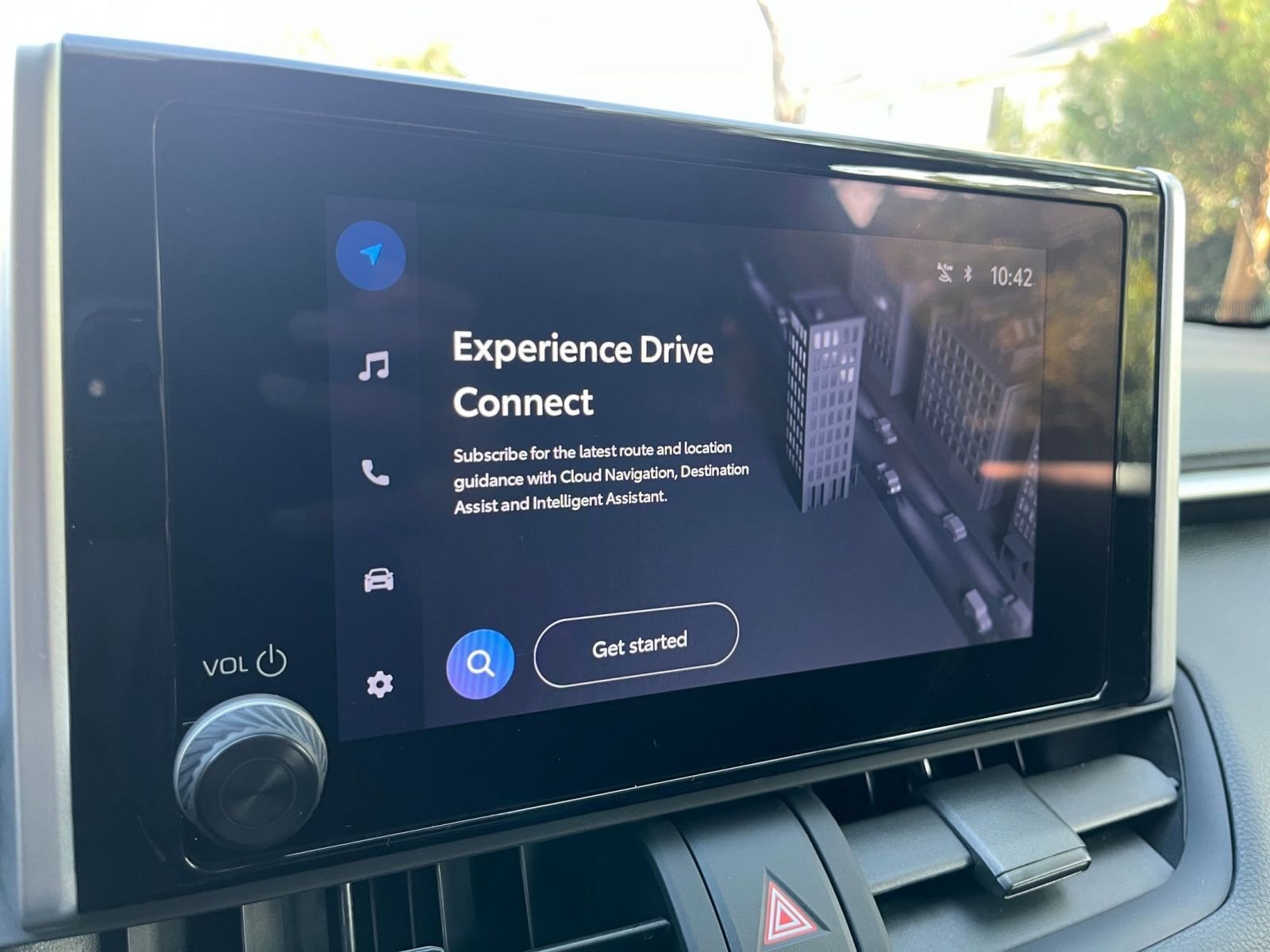 Thumbnail: 2025 Toyota RAV4 - 21