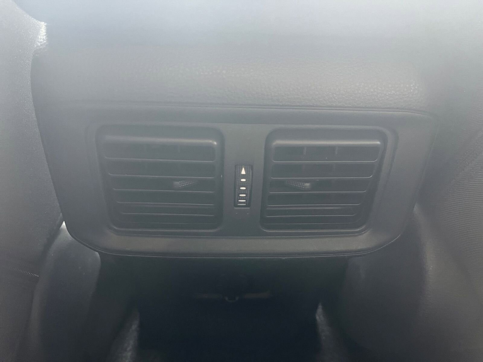 Thumbnail: 2025 Toyota RAV4 - 23