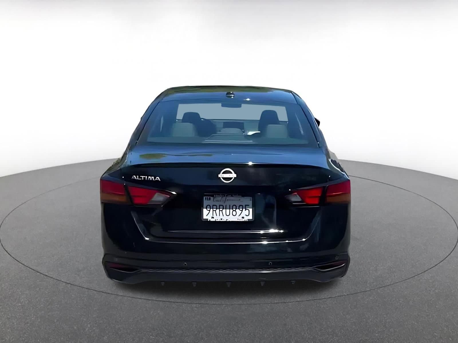 Thumbnail: 2025 Nissan Altima - 12