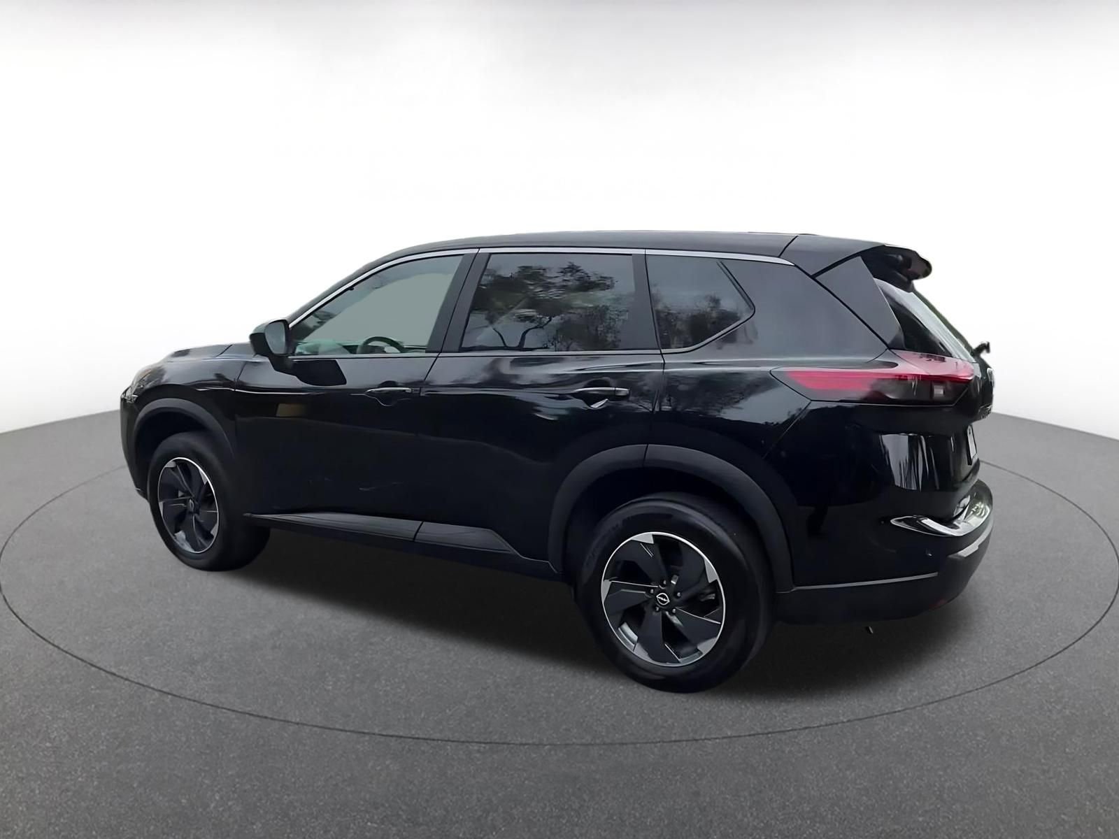 Thumbnail: 2025 Nissan Rogue - 10