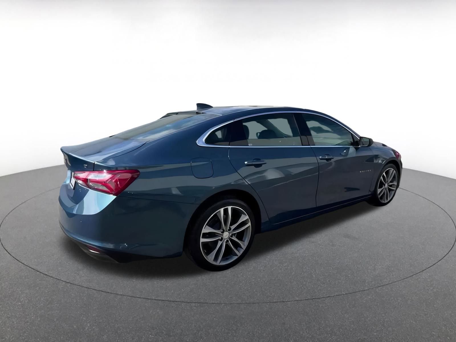 Thumbnail: 2024 Chevrolet Malibu - 15