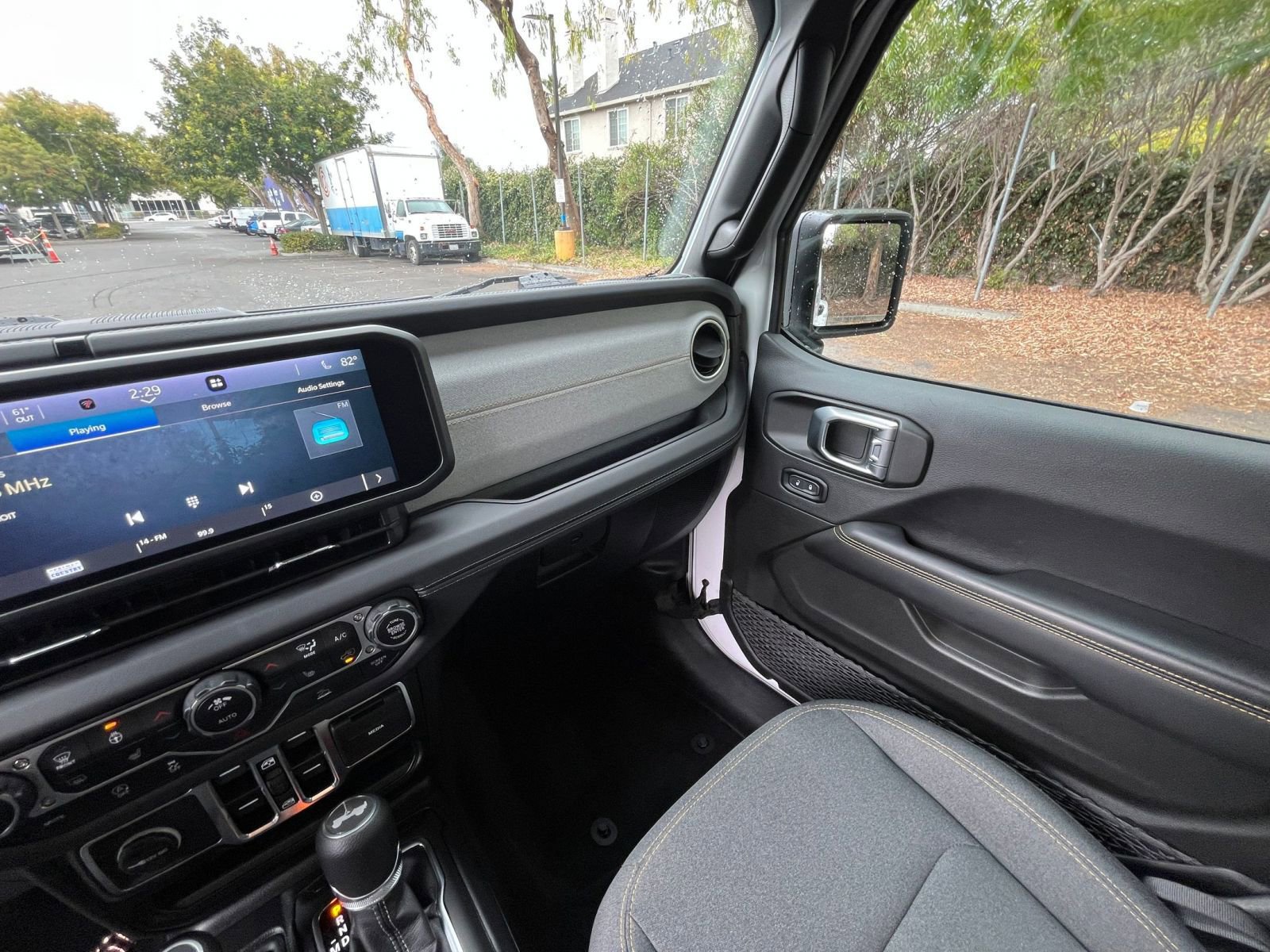 Thumbnail: 2025 Jeep Wrangler - 34