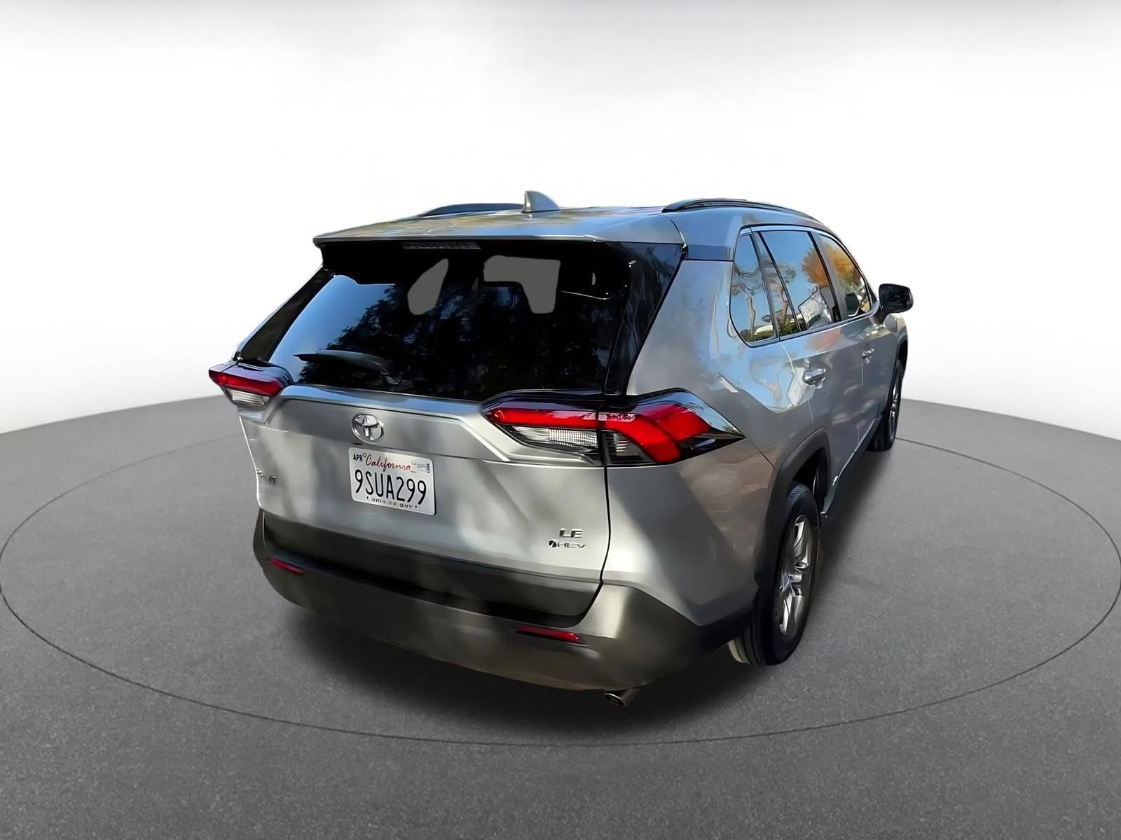 Thumbnail: 2025 Toyota RAV4 - 14