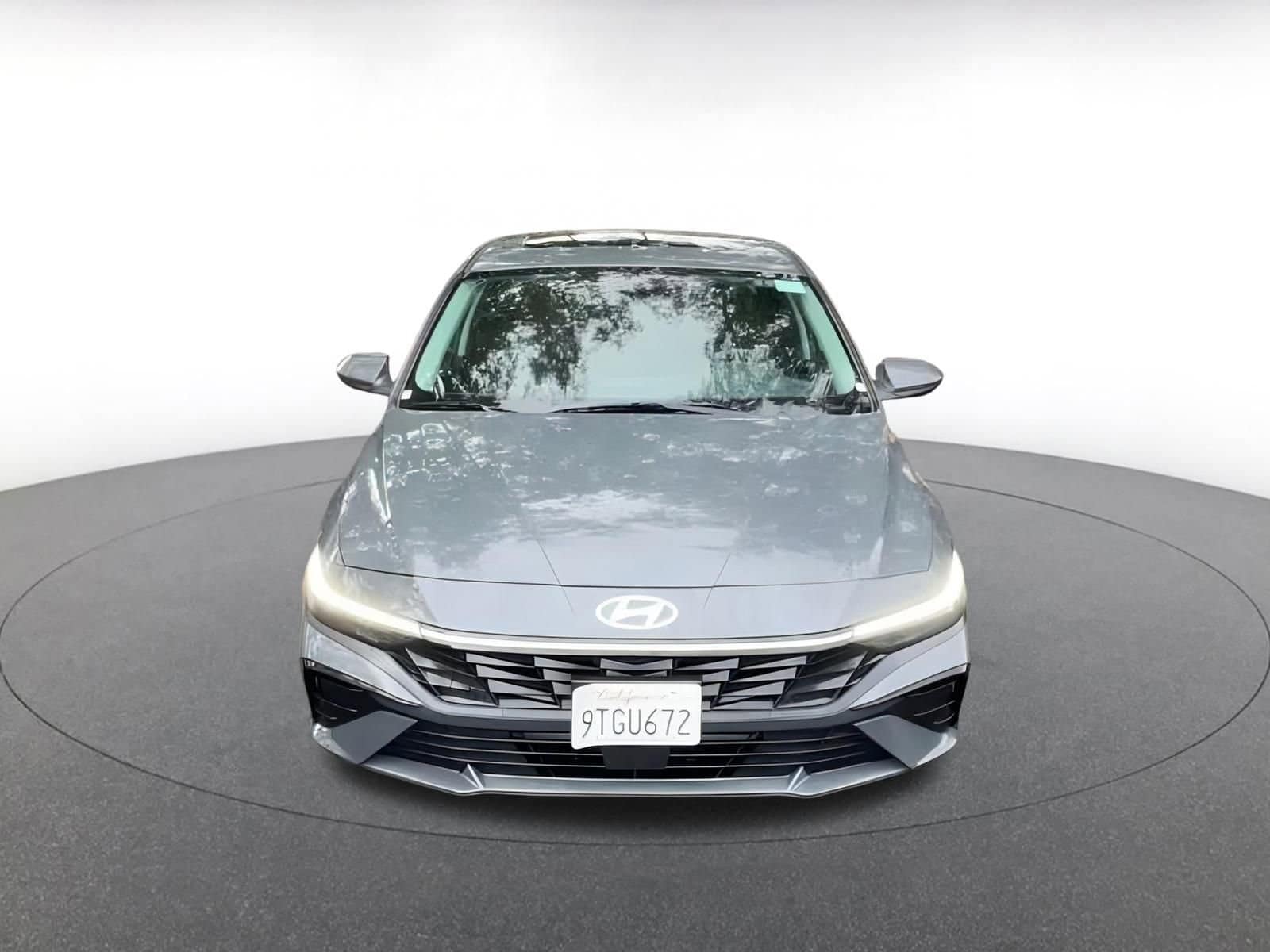 Thumbnail: 2025 Hyundai Elantra - 4