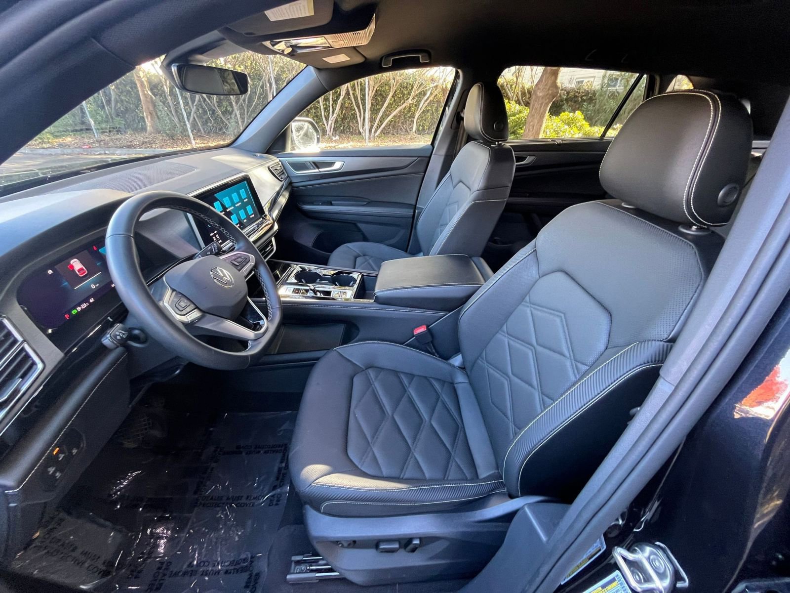 Thumbnail: 2025 Volkswagen Atlas - 28