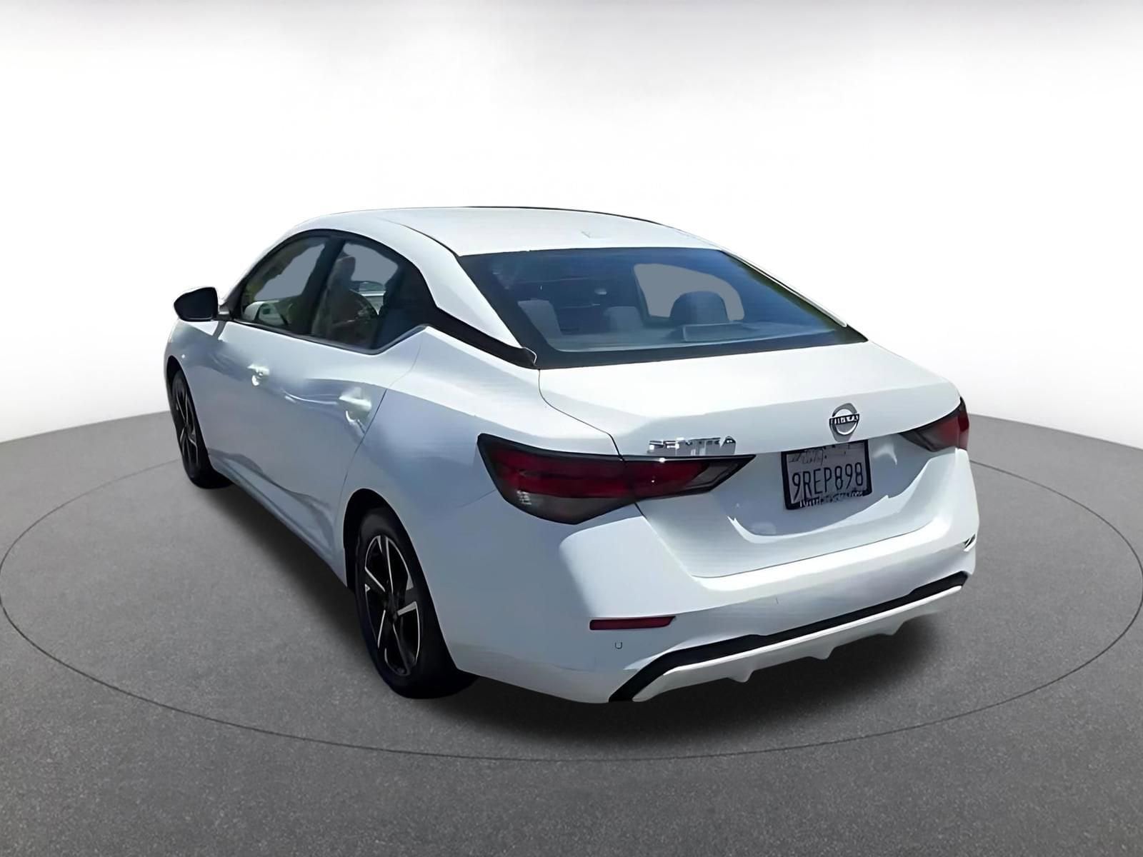 Thumbnail: 2025 Nissan Sentra - 4