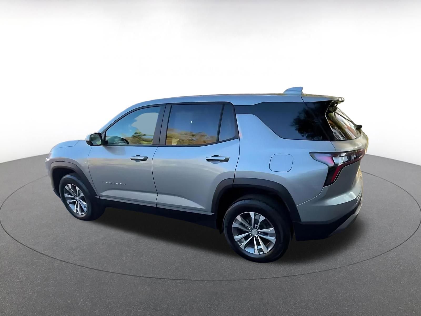 Thumbnail: 2025 Chevrolet Equinox - 10