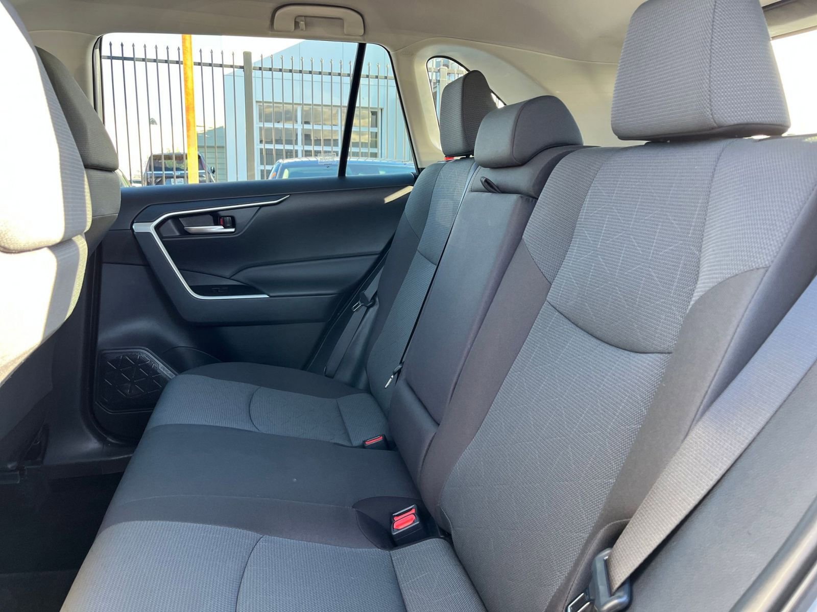 Thumbnail: 2025 Toyota RAV4 - 24