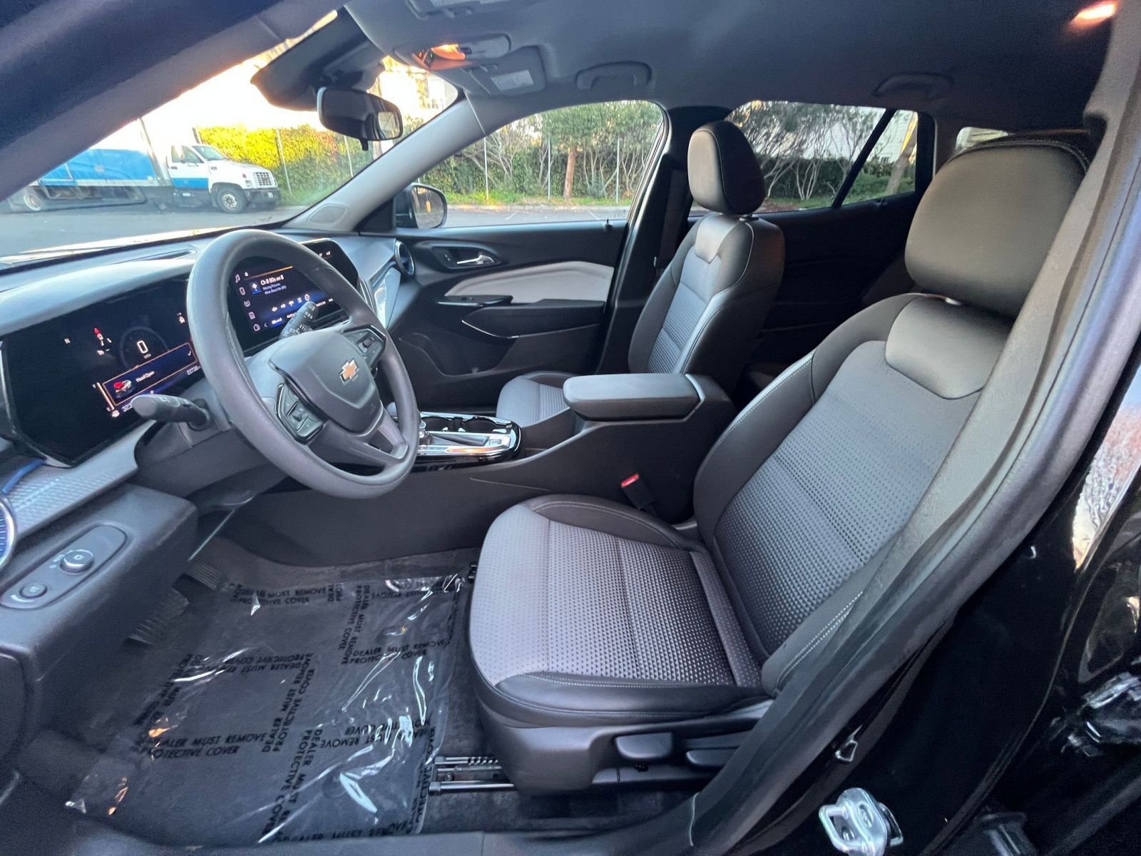 Thumbnail: 2025 Chevrolet Trax - 24