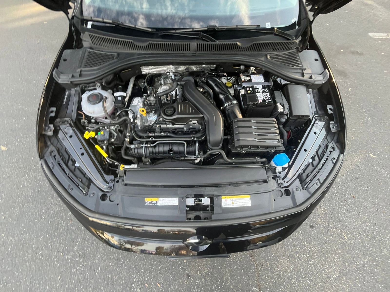 Thumbnail: 2025 Volkswagen Jetta - 33