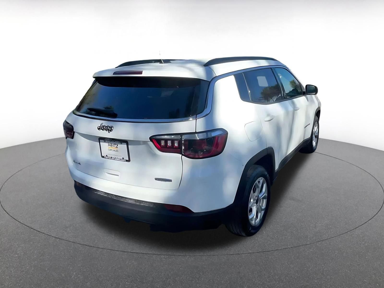 Thumbnail: 2025 Jeep Compass - 14