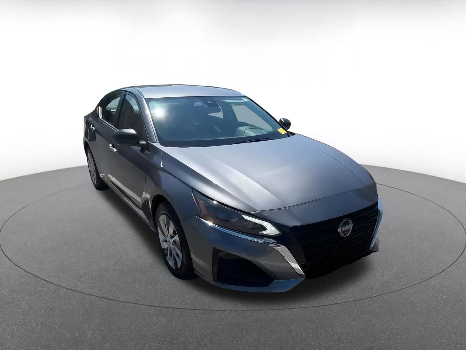 Thumbnail: 2024 Nissan Altima - 3